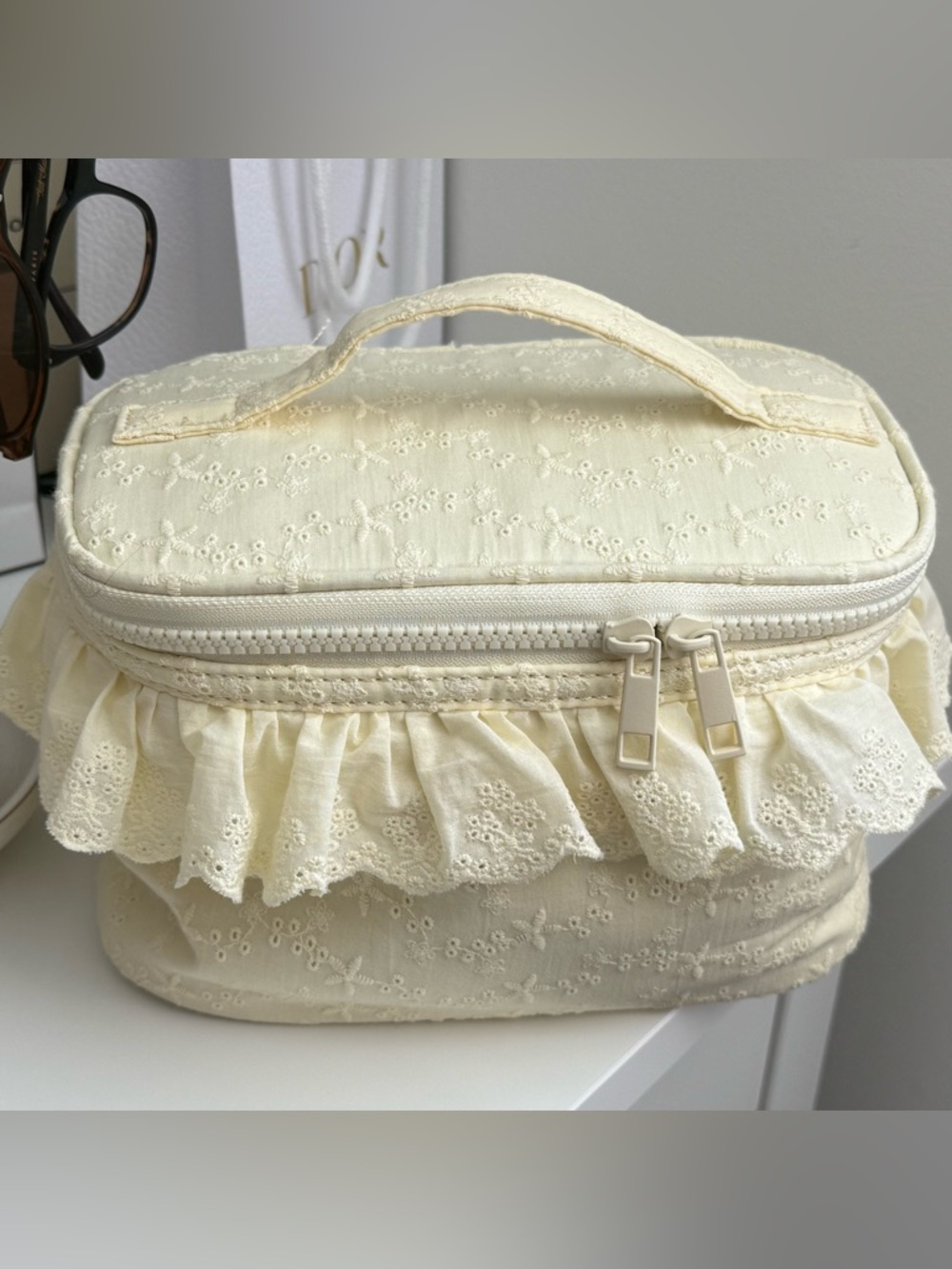 Cream Lace Ruffle Cosmetic Bag - Brand Unspecified